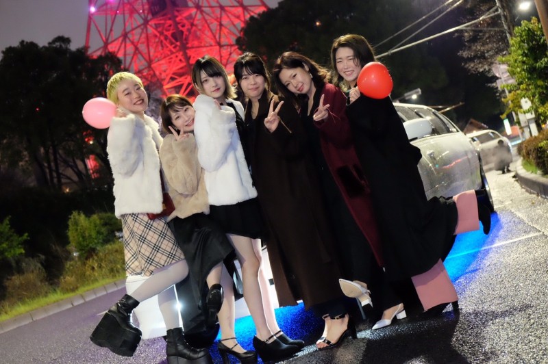 【11月22日】リムジンパーティー女子会プラン　池袋駅・学生・6名 (6)